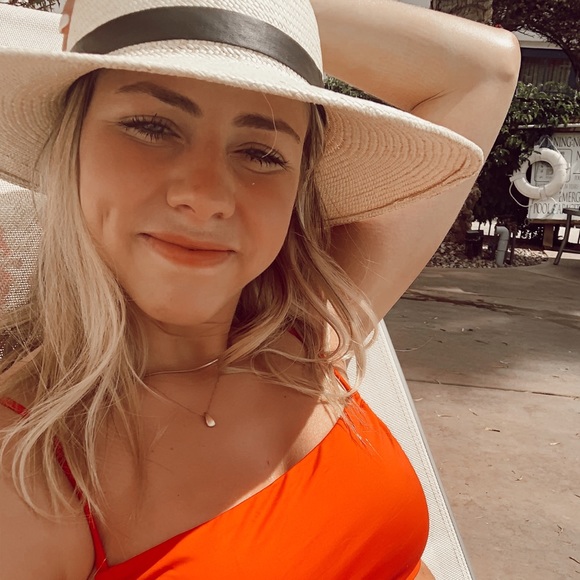 laurawright77